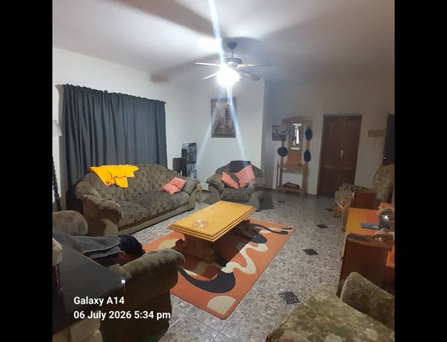 3 BEDROOM HOUSE FOR SALE IN SAFARI GARDENS